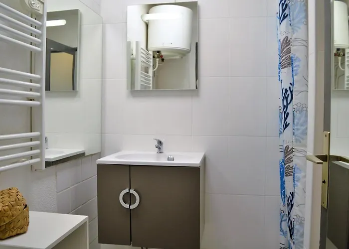 Climatise Avec Terrasse Et Parking - 4 Couchages - - Fr-1-251-518